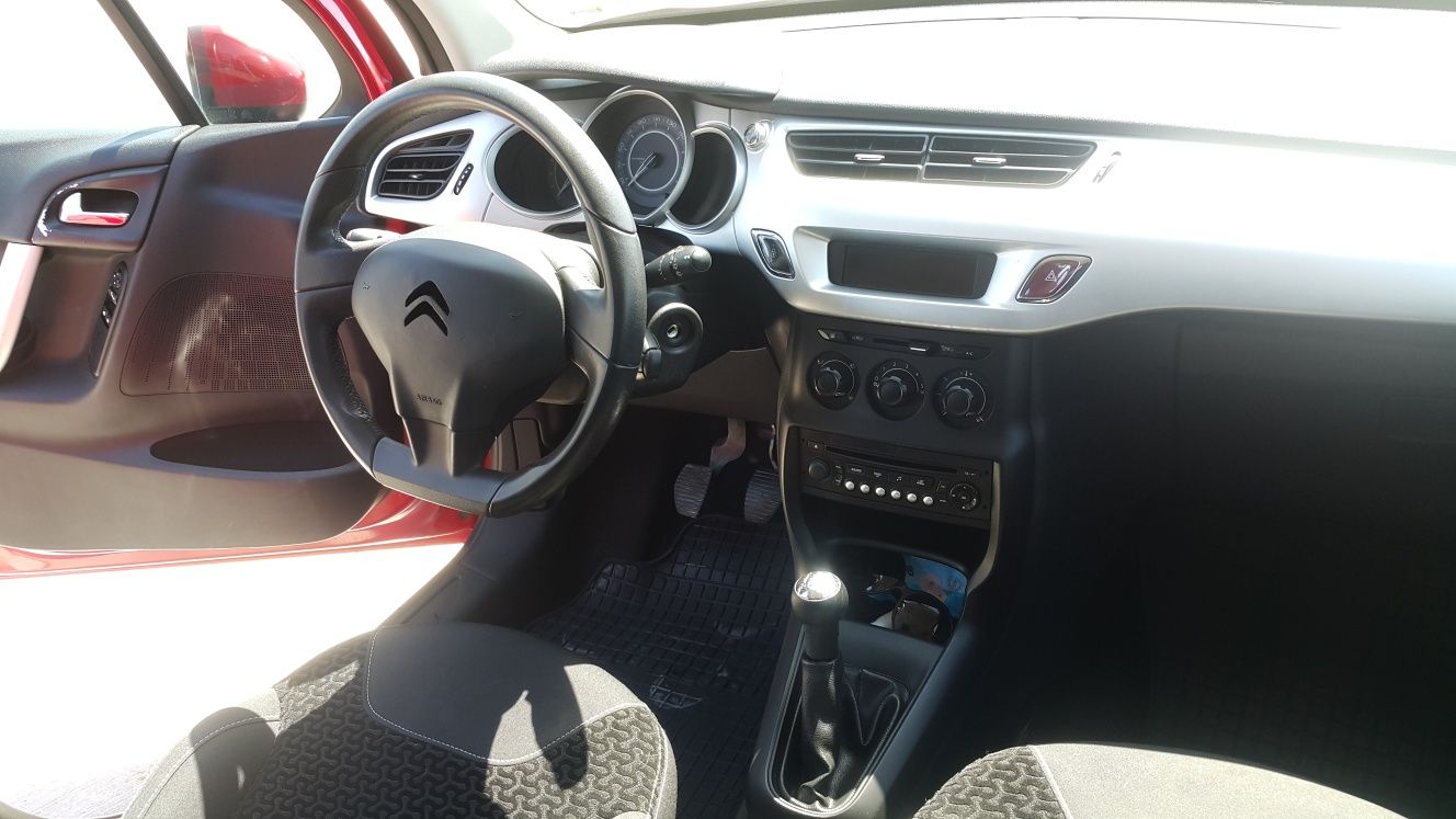 CITROEN C3 автомобил