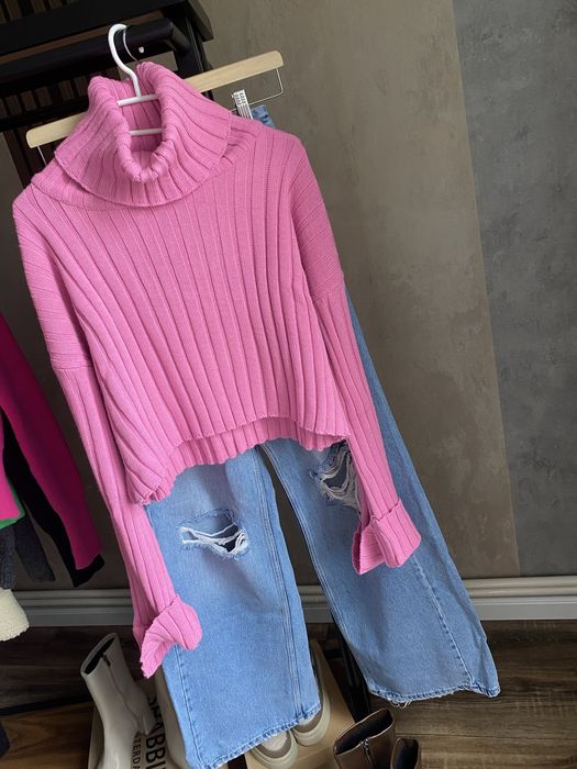 Пуловери/ видове бродирани мечета, поло яка