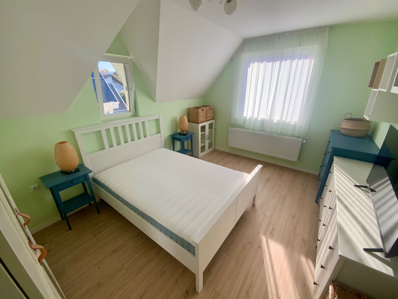 Продава се Къща в Добрич, в.з. Лозята - 140 кв.м за 2500 €/кв.м - Снимка #13