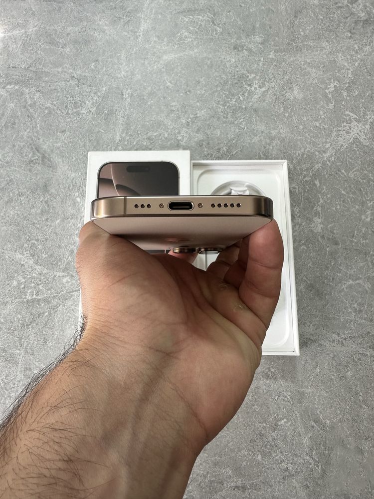 iPhone 16 Pro 256GB Desert Titanium