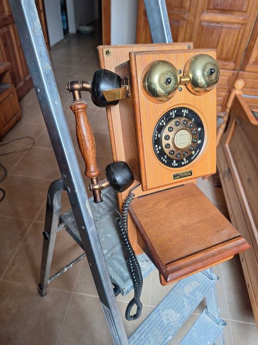 Стационарен телефон