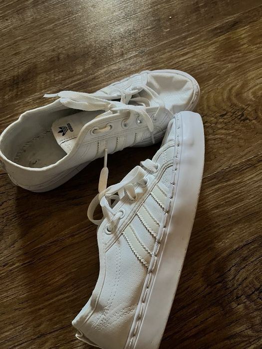 Кецове Tommy Hilfiger, Adidas, Aldo