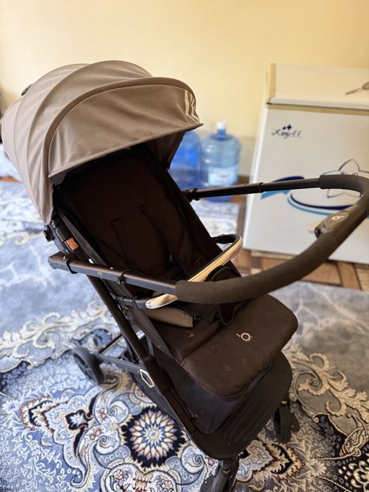 коляска сотилади