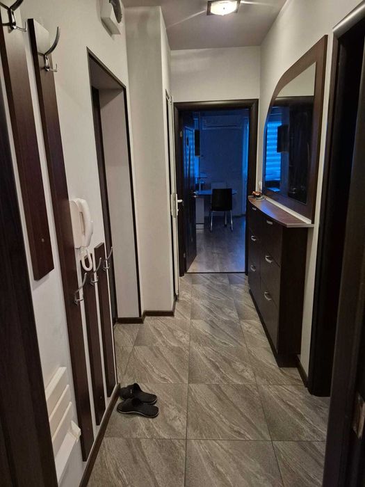 Тристаен апартамент под наем