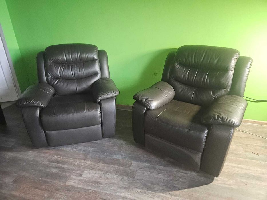 Fotoliu piele cu recliner stare foarte buna - aproape ca nou