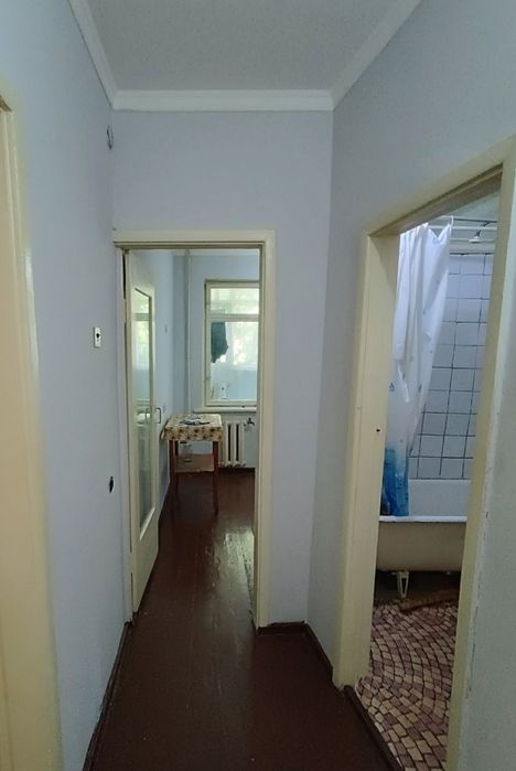 Юнусабад 4, 1/3/4 КиРпИч Балкон 6 на 2 Средний Ремонт