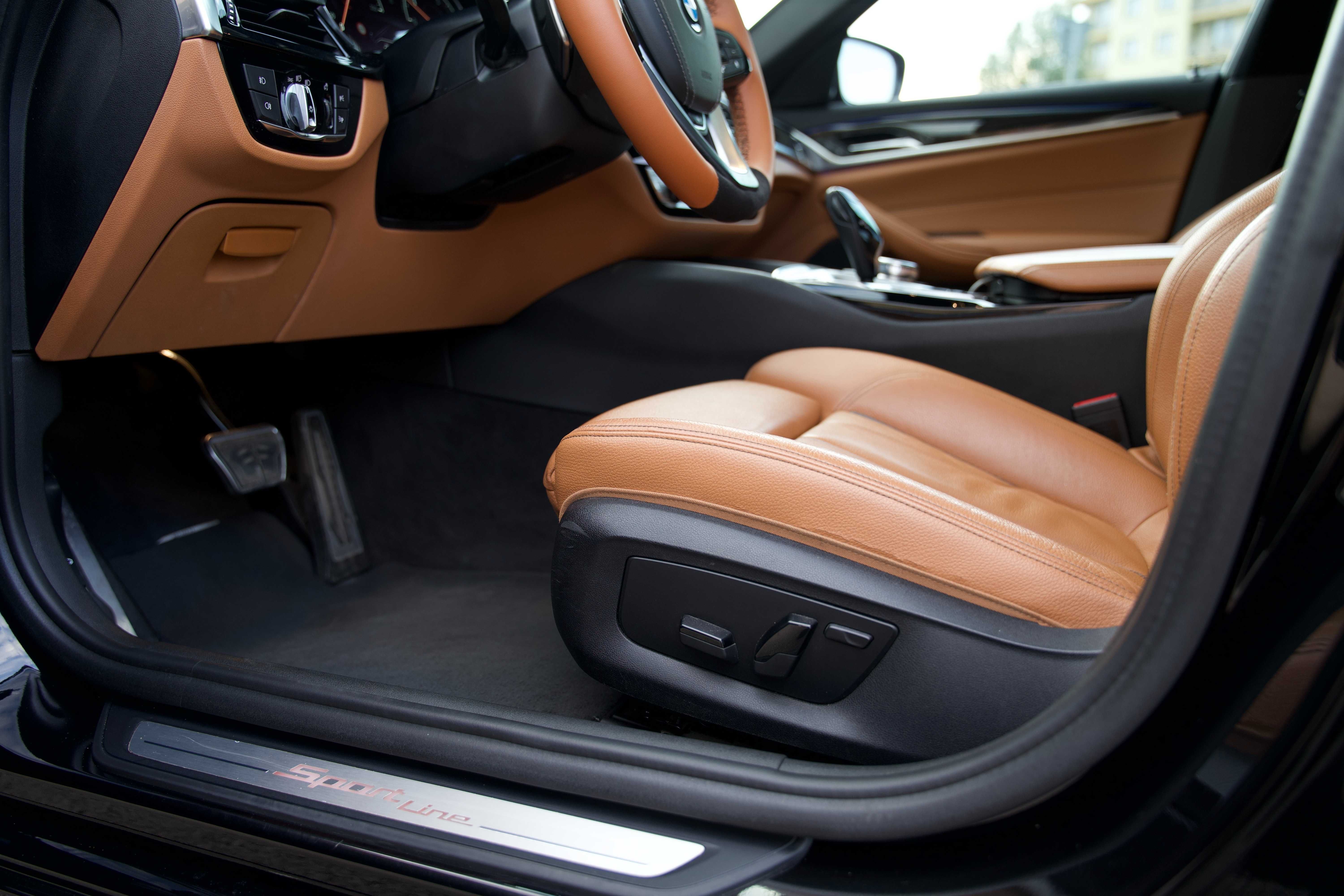 BMW Seria 5 G30 525d Sport Line - LED - B47