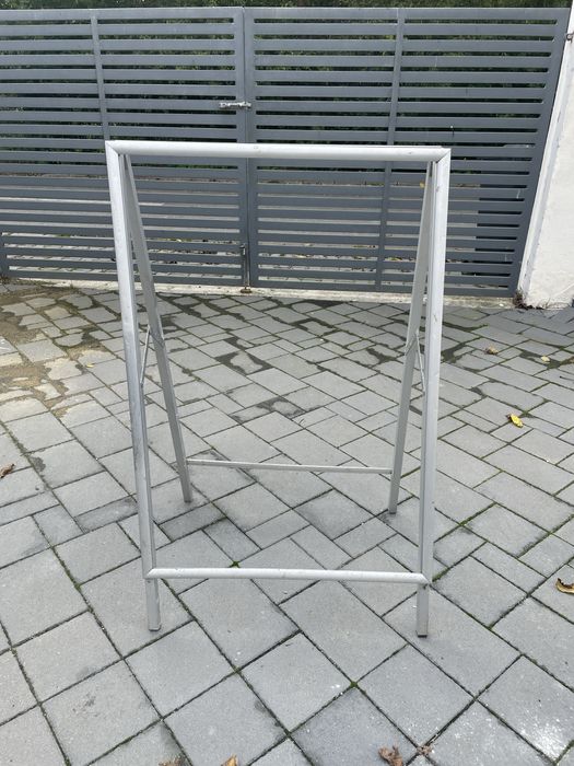 Suport reclama stradala