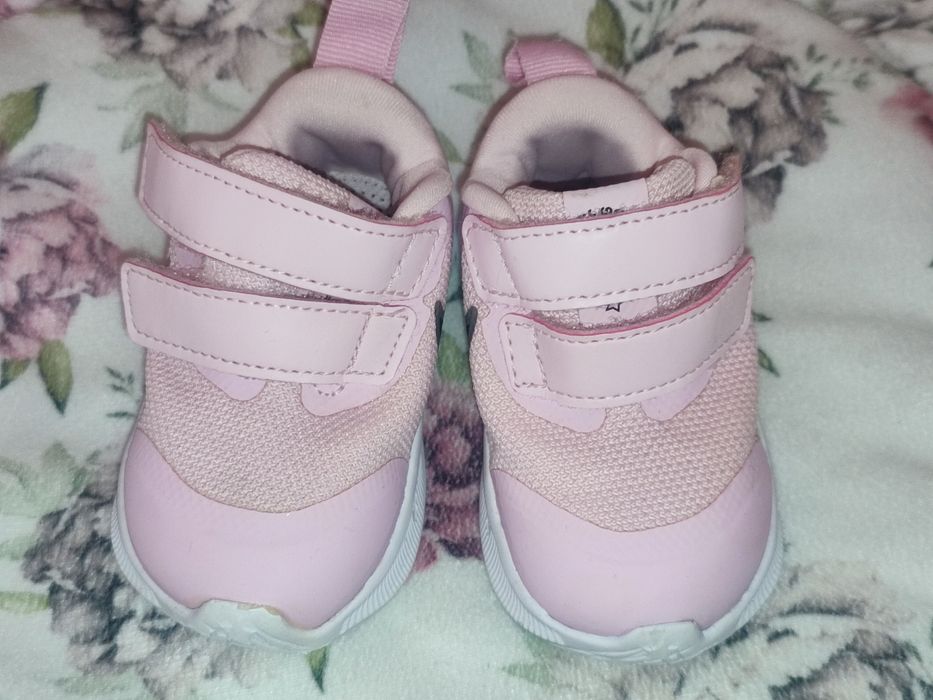 бебешки маратонки Nike