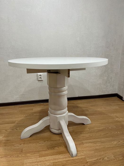 Продам кухонный стол