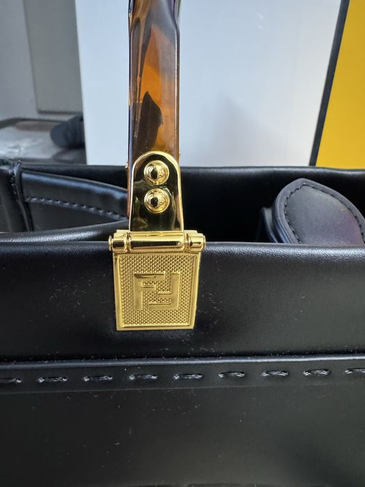 Fendi Roma-Оригинална чисто нова дамска кожена чанта