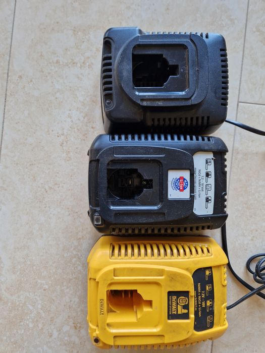 Dewalt DE 9135 , Berner BACC 7,2 V - 18 V  / incarcator ( sursa )