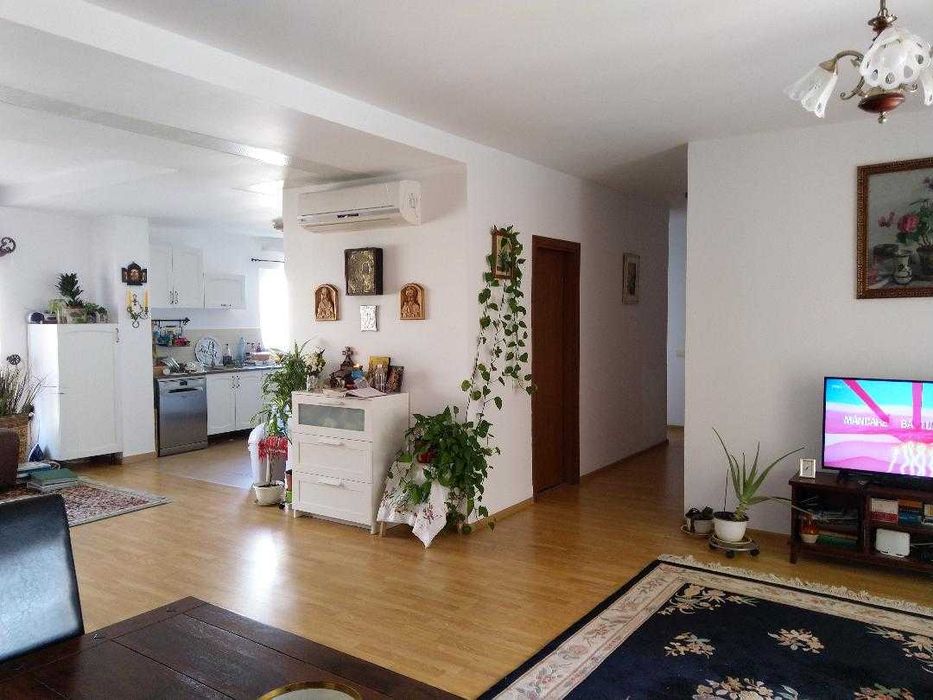 Vand apartament 3 camere, zona Padurea Baneasa, sector 1