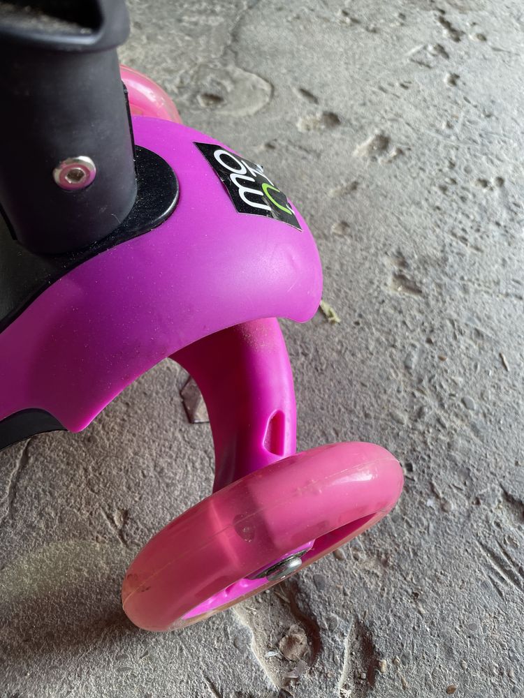 Trotineta evolutiva Moni maner parental si sezut  3 in 1 Lollipop Pink