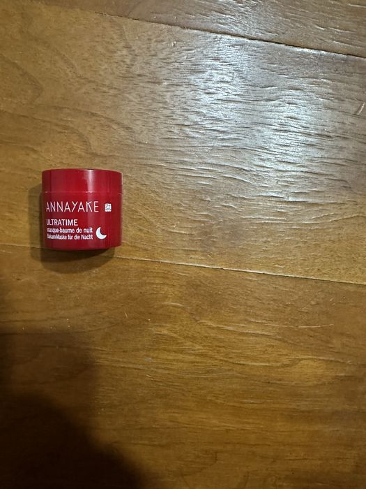 Set de creme cu protectie