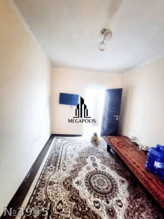 №3945 7mikrda 3 xonali kvartira sotiladi