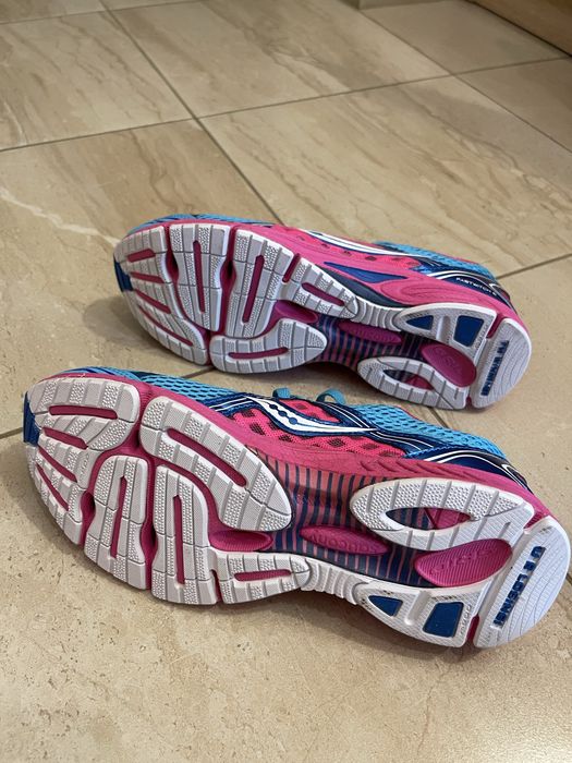 Дамски маратонки Saucony, размер 40.5