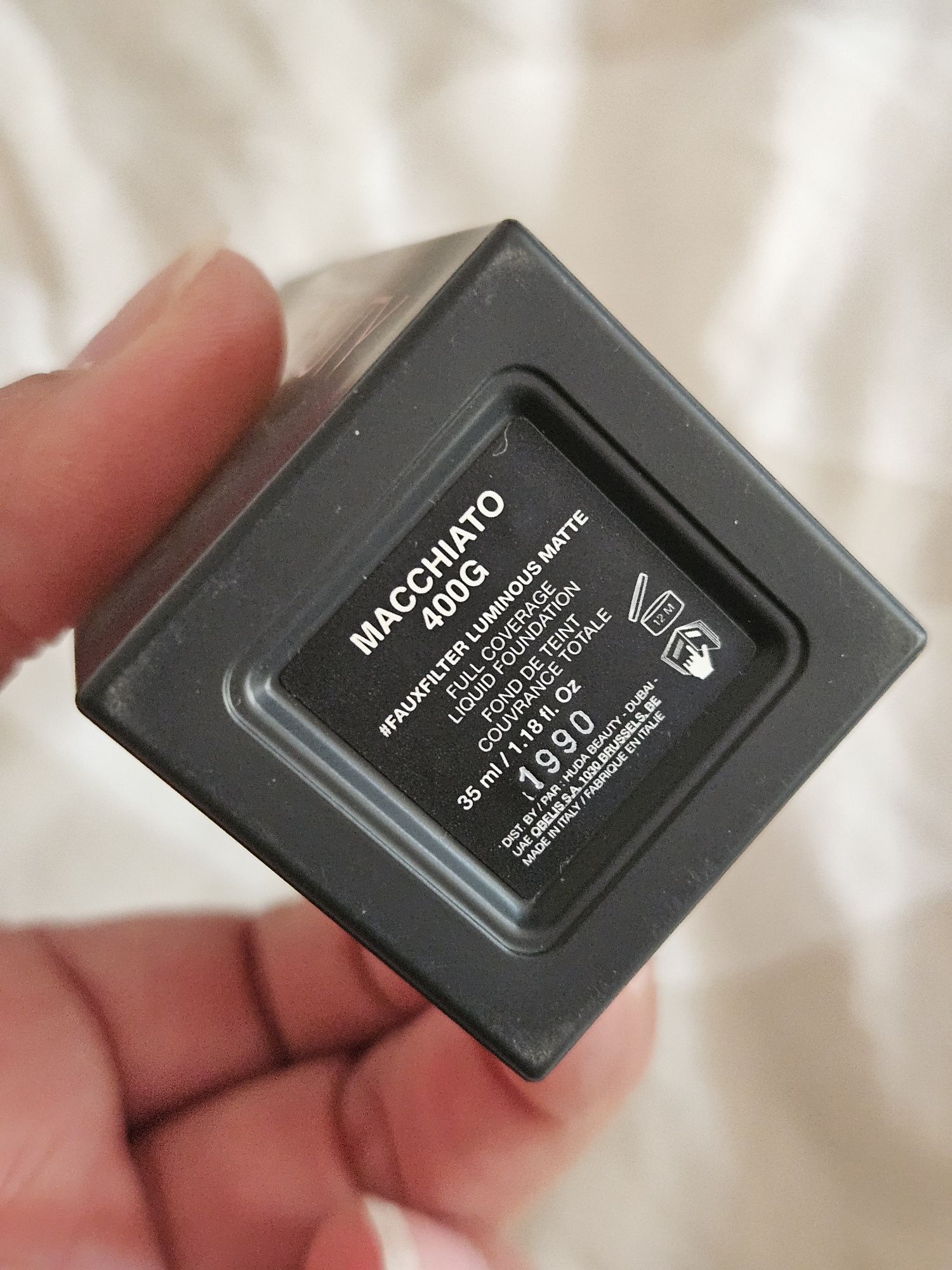 Фон дьо тен Huda Beauty
