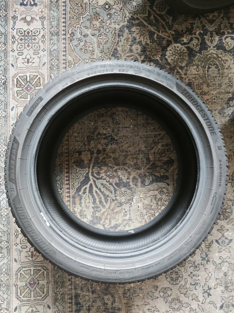 Зимни гуми BRIDGESTONE 245/40 R19