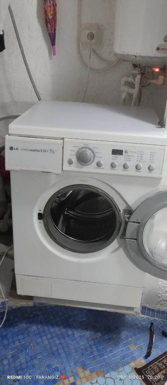 Продам LG 7 машинка