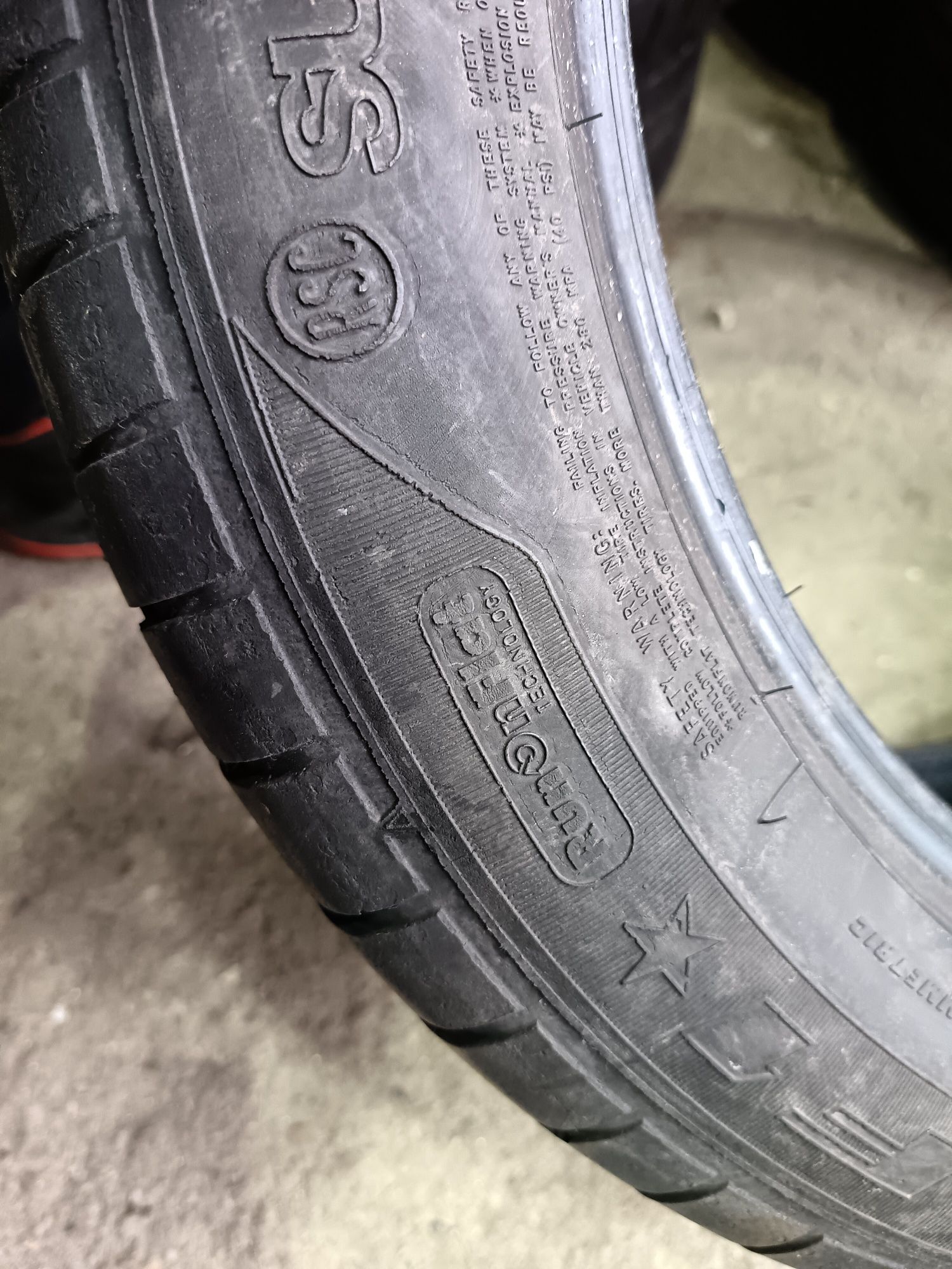 Anvelope vara 255 50 19 goodyear runflat 2015 5.5mm
