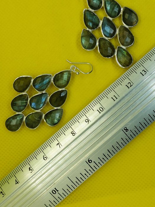 Cercei din argint cu labradorit fațetat – NOI