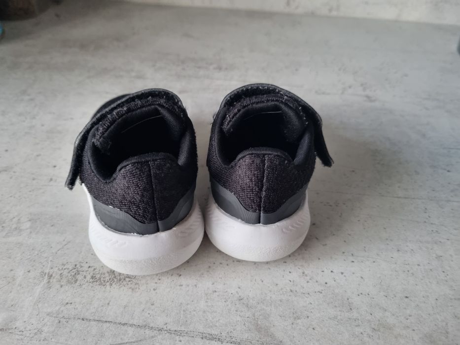 Маратончици Adidas р-р 20