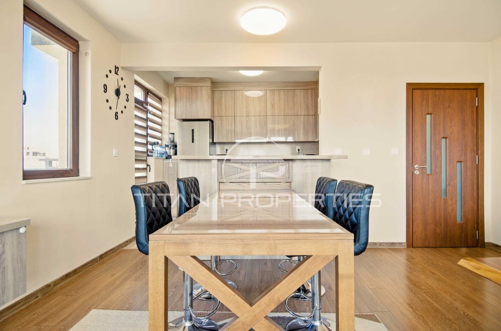 Продава се Тристаен апартамент в Пловдив, Остромила - 126 кв.м за 1508 €/кв.м - Снимка #1