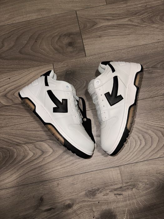 Off White