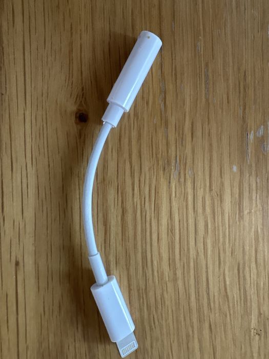 Слушалки с кабел за iphone