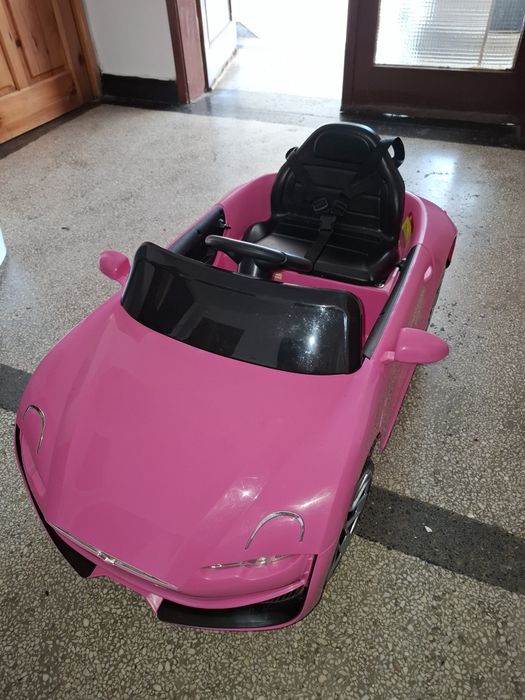 Детска електрическа кола