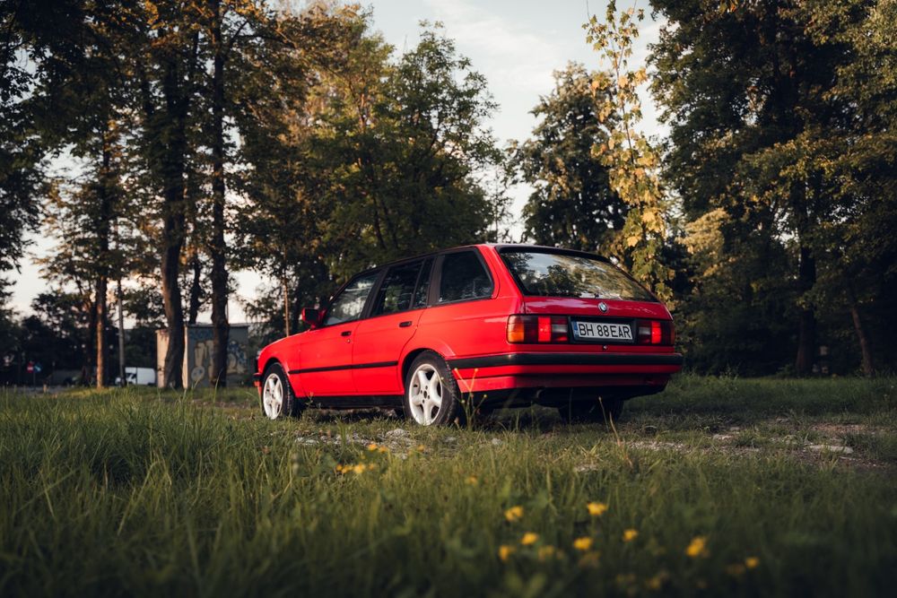 BMW seria 3 E30 Touring 318is 1990