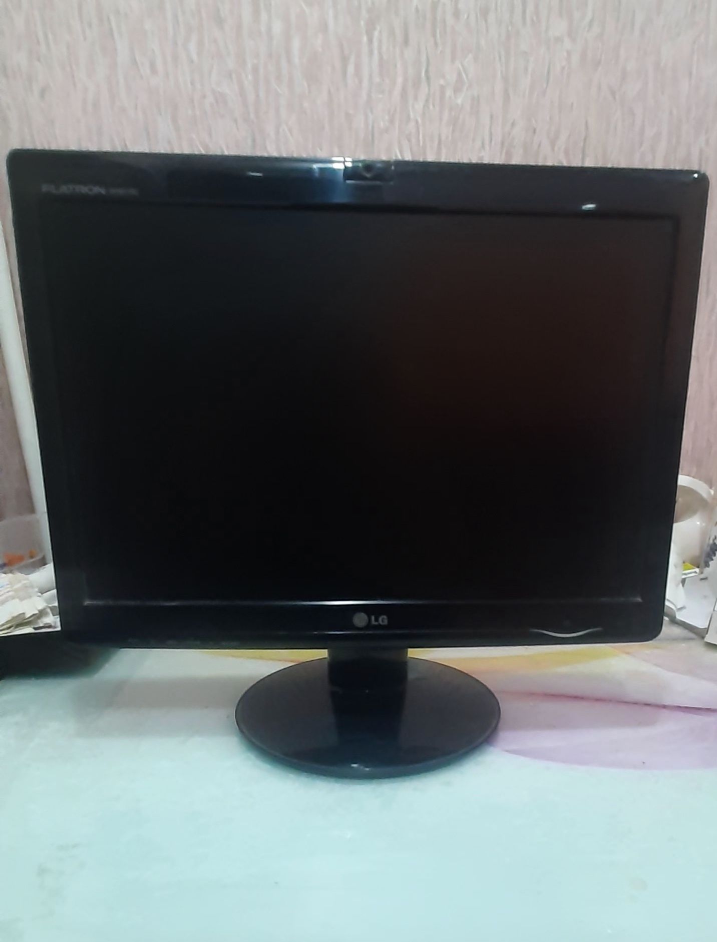 Продам мониторы LG 19