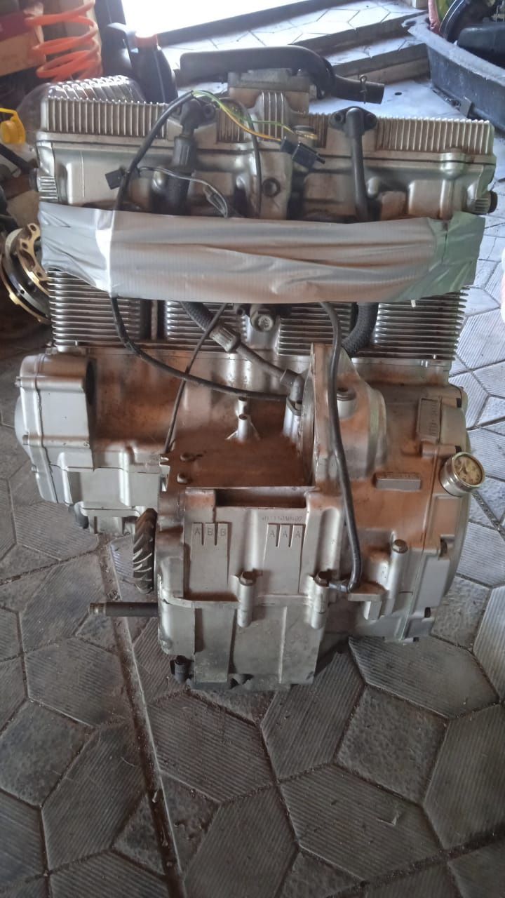 Двигатель Suzuki GSX1100G (Кардан) контрактный с Германии.