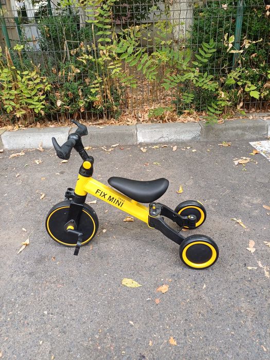 Bicicleta de echilibru Trike Fix Mini 3in1 galbena