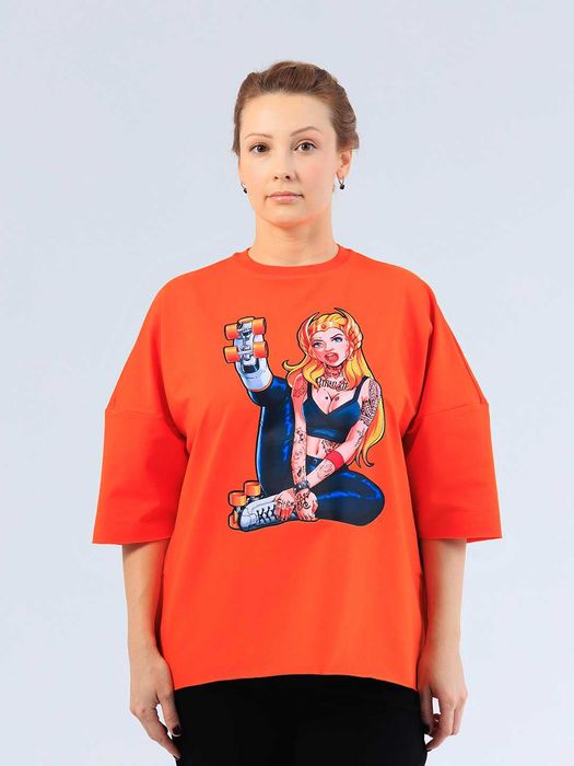 Продается женская футболка, оверсайз, c принтом, с коротким рукавом