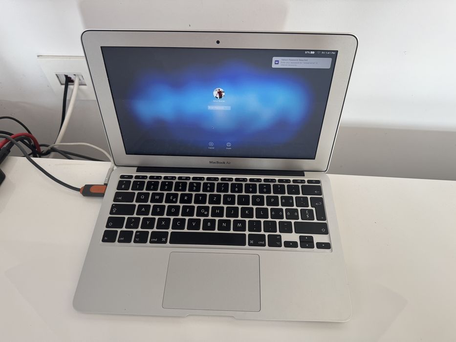 Macbook air - impecabil