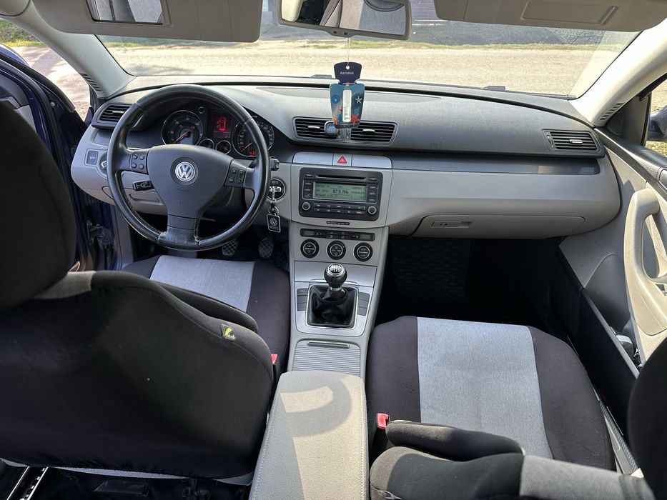 Vând Passat B6 2.0 , 140 cp