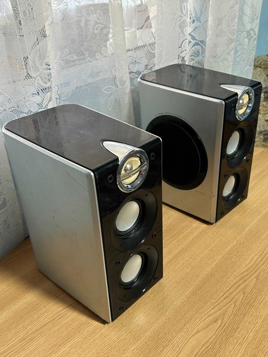 Boxe LG de camera cu subwoofer incorporat-sunet de exceptie HI-FI