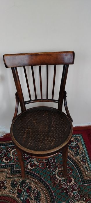 Стулы антиквар 6 штук