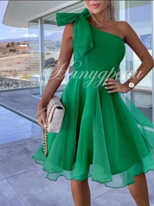 Официална къса рокля