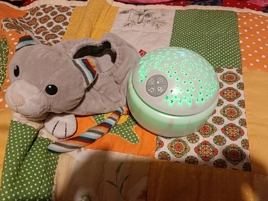 Proiector bebelus pisica