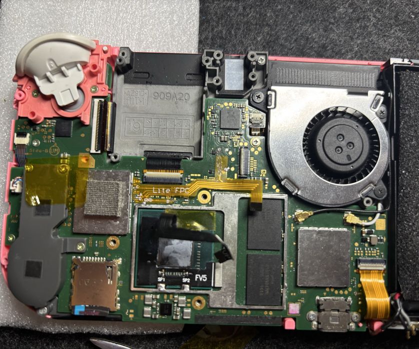 Nintendo Switch Lite