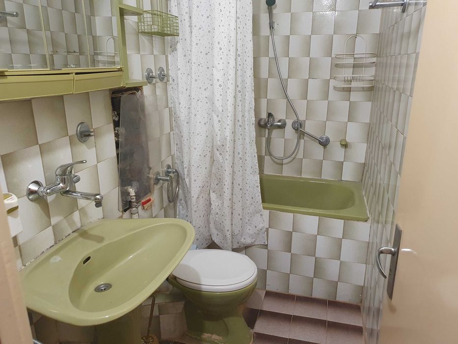 Продава се Двустаен апартамент в Казанлък - 63 кв.м за 1336 €/кв.м - Снимка #3