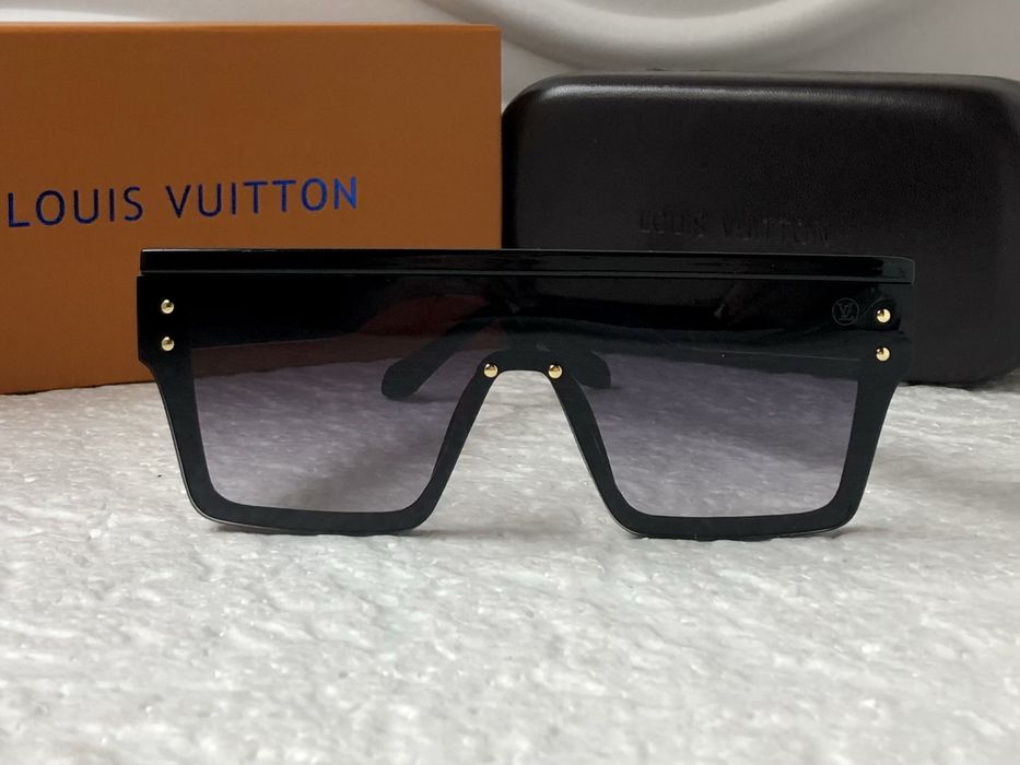 -22% Разпродажба Мъжки слънчеви очила маска 2 цвята