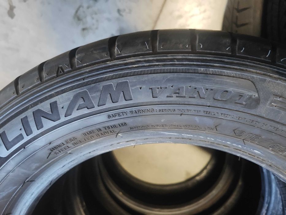 4бр.летни гуми 215/60/17C Falken