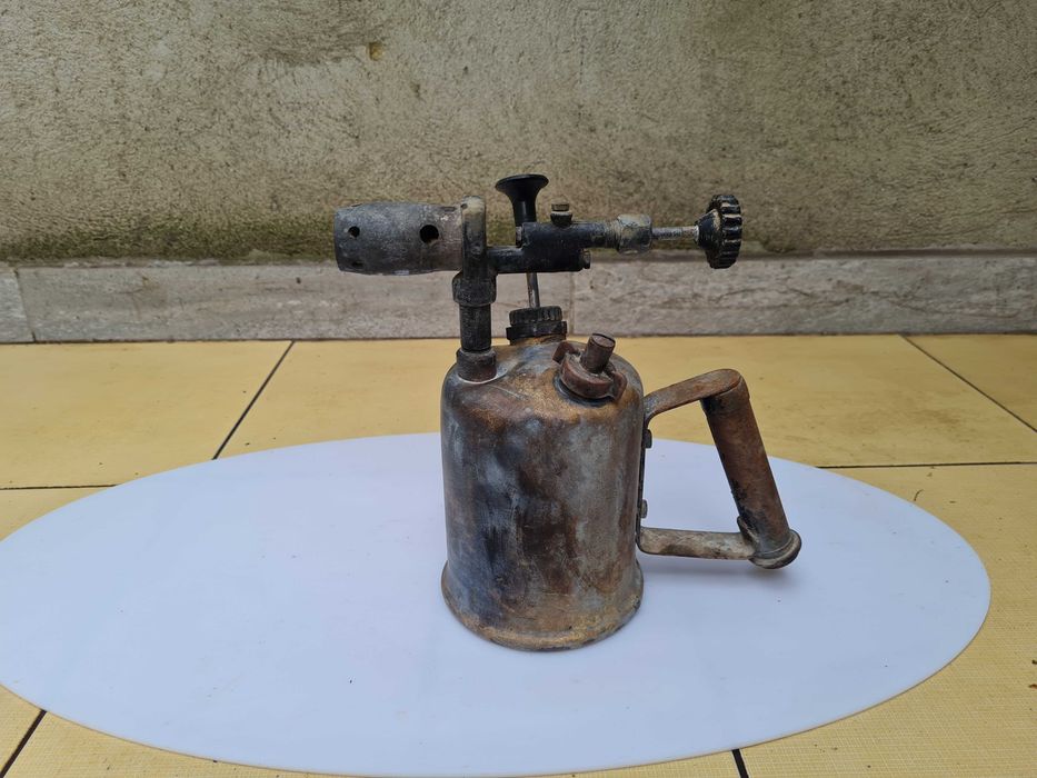 Огнехвъргачка за прасета