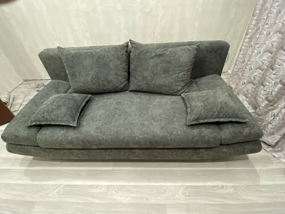 Отдам диван бесплатно/ самовывоз
