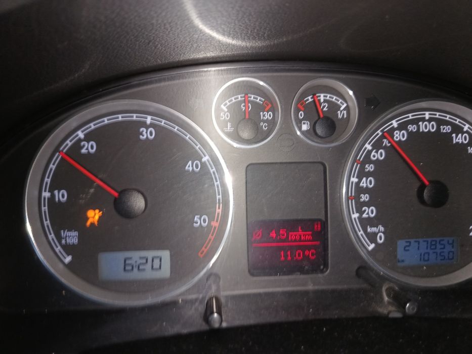 Vând Passat b 5,5