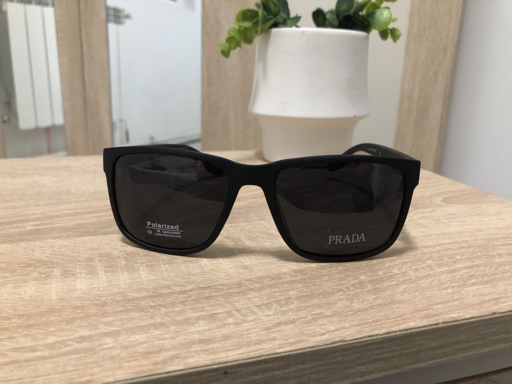 Ochelari de soare prada  model nou import italya